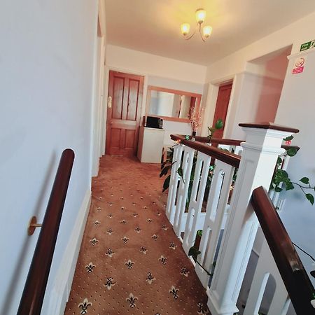 Thornbury Accommodation 伯翰姆昂斯 外观 照片