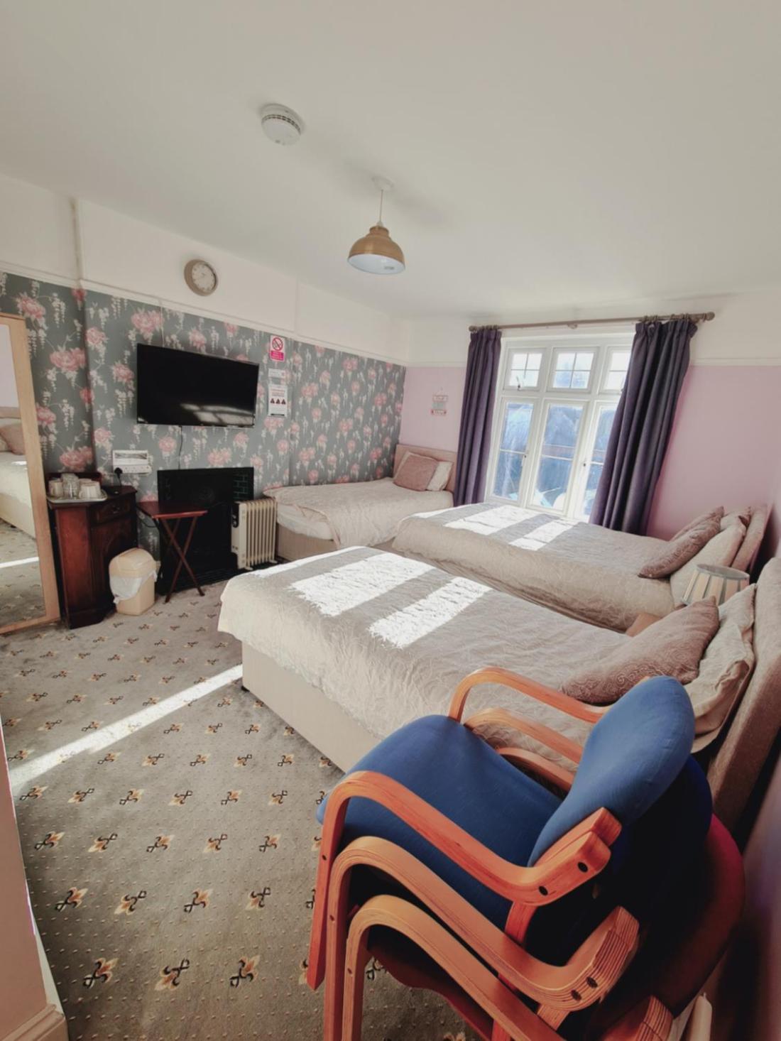 Thornbury Accommodation 伯翰姆昂斯 外观 照片