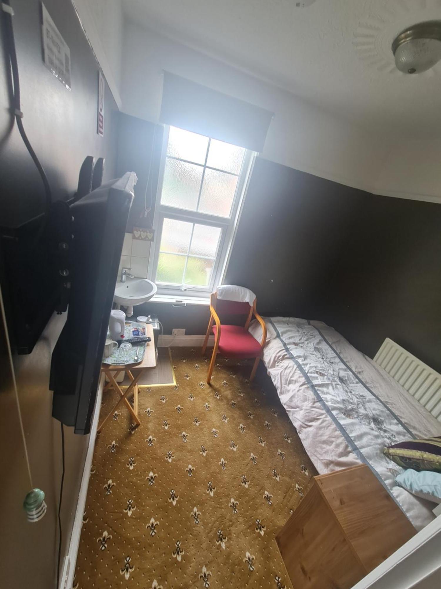 Thornbury Accommodation 伯翰姆昂斯 外观 照片